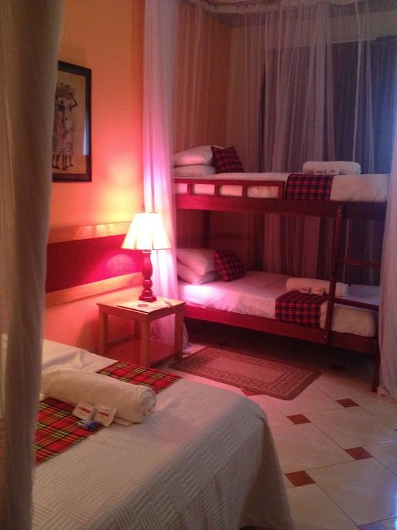 J Residence Motel Энтеббе Номер фото